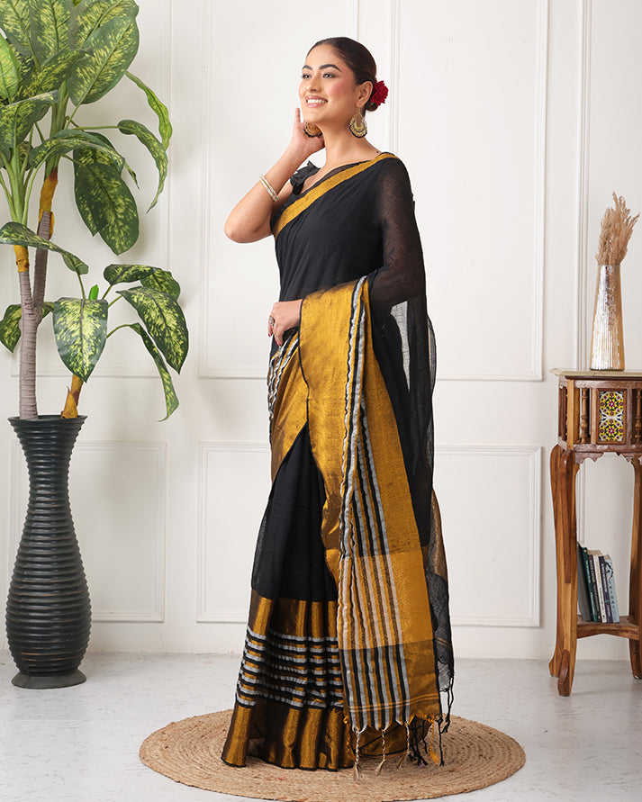Tamas Bengal Mul cotton saree with Zari and Unstiched Blouse