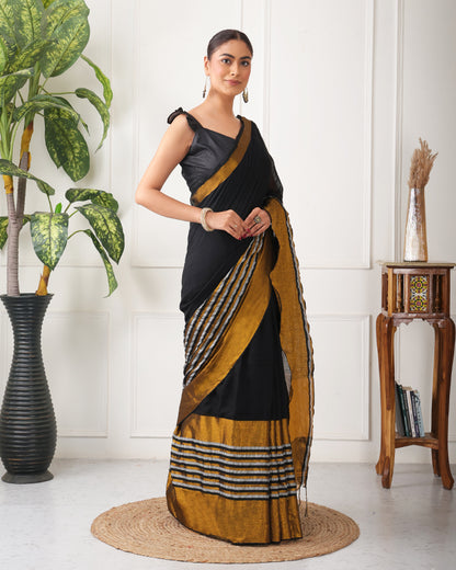 Tamas Bengal Mul cotton saree with Zari and Unstiched Blouse