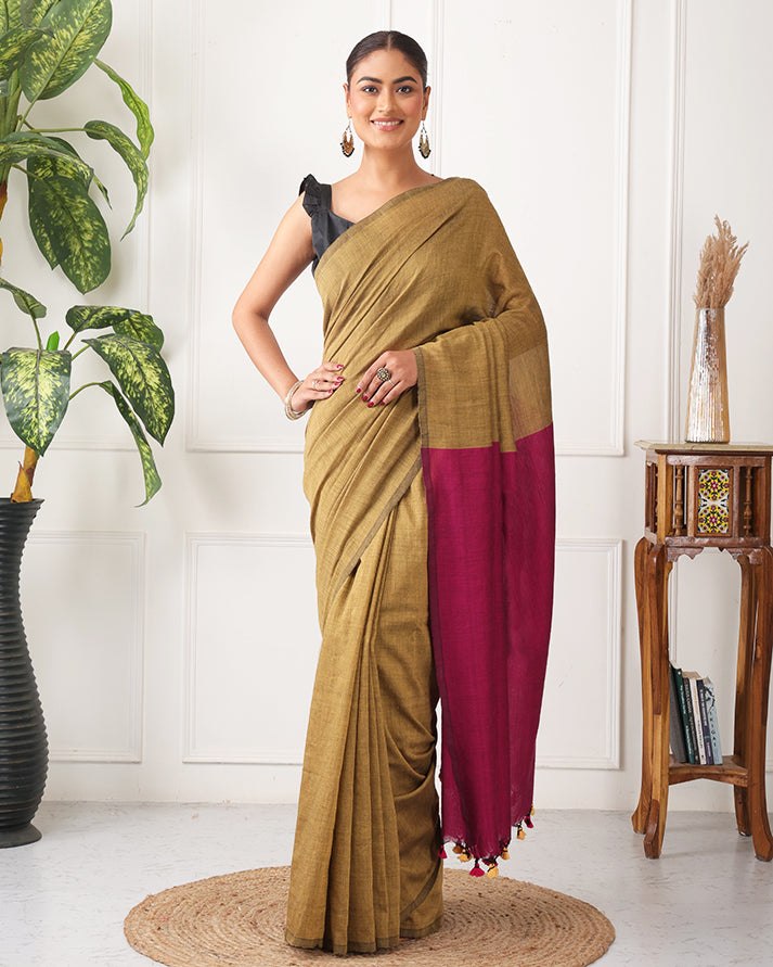 Zar-e-khalis Bengal Khadi cotton saree with Unstiched Blouse