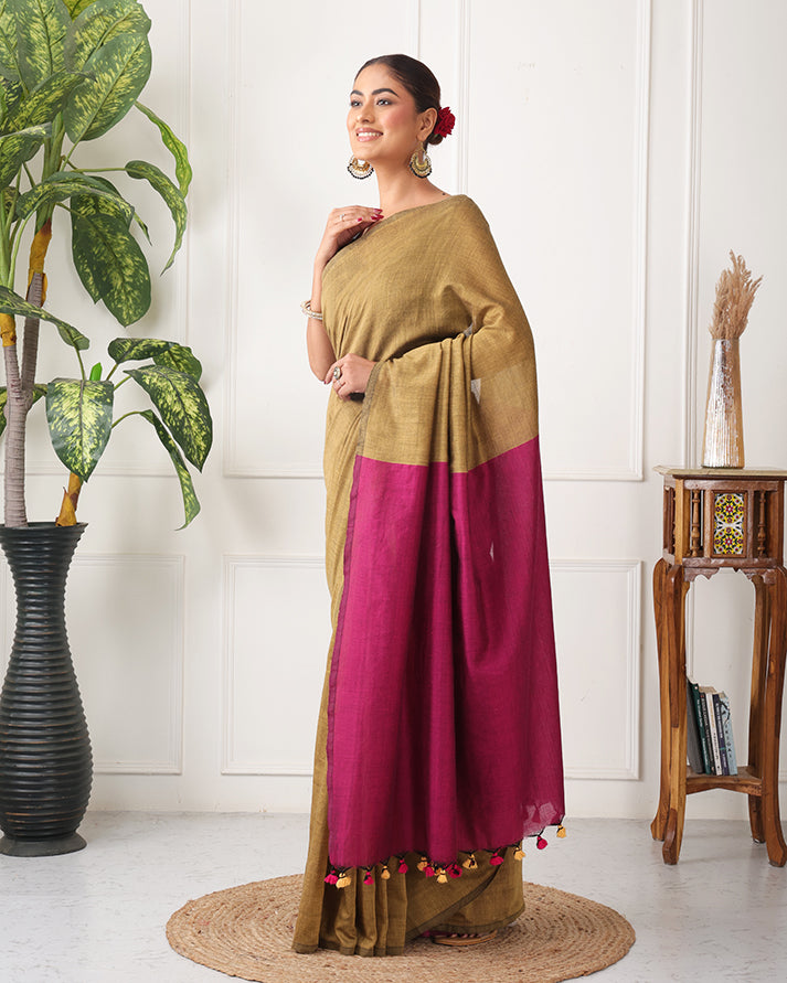Zar-e-khalis Bengal Khadi cotton saree with Unstiched Blouse