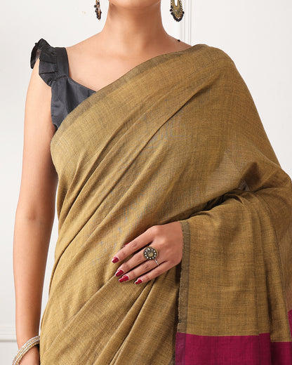 Zar-e-khalis Bengal Khadi cotton saree with Unstiched Blouse