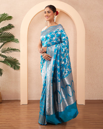 Firoozeh Mushroo Silk Banarasi saree with Unstiched Blouse