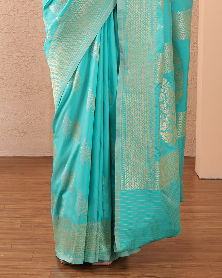 Mayuri Mushroo Silk Banarasi saree with Unstiched Blouse