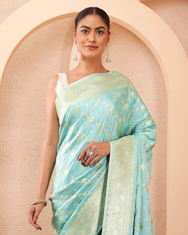Soormaeyi Mushroo Silk Banarasi saree with Unstiched Blouse