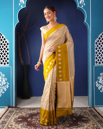 Kafoori Banarasi Silk Saree with Meenakari Border and Zari Pallu with Unstiched Blouse