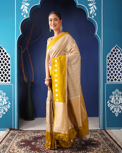 Kafoori Banarasi Silk Saree with Meenakari Border and Zari Pallu with Unstiched Blouse