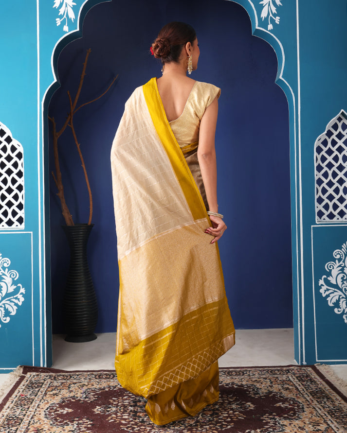 Kafoori Banarasi Silk Saree with Meenakari Border and Zari Pallu with Unstiched Blouse