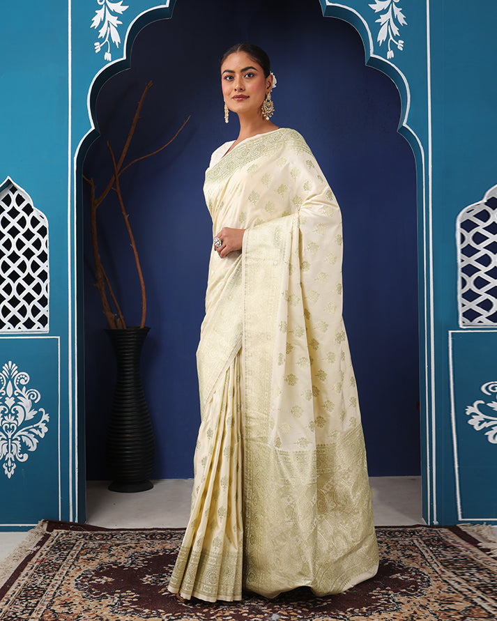 Zarsheen Mushroo Silk Banarasi saree with Woven Border & Unstiched Blouse