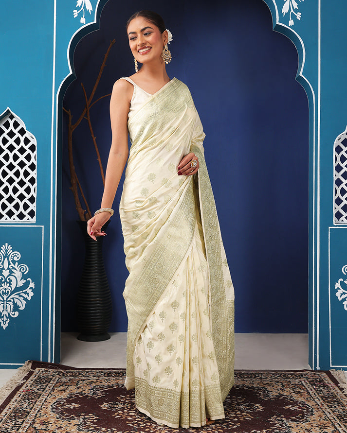 Zarsheen Mushroo Silk Banarasi saree with Woven Border & Unstiched Blouse