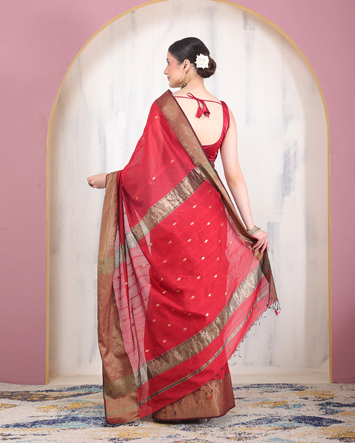 Manik Maheshwari Silk Saree with Zari Border and Pallu with Unstiched Blouse