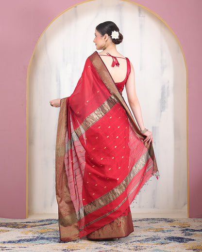 Manik Maheshwari Silk Saree with Zari Border and Pallu with Unstiched Blouse