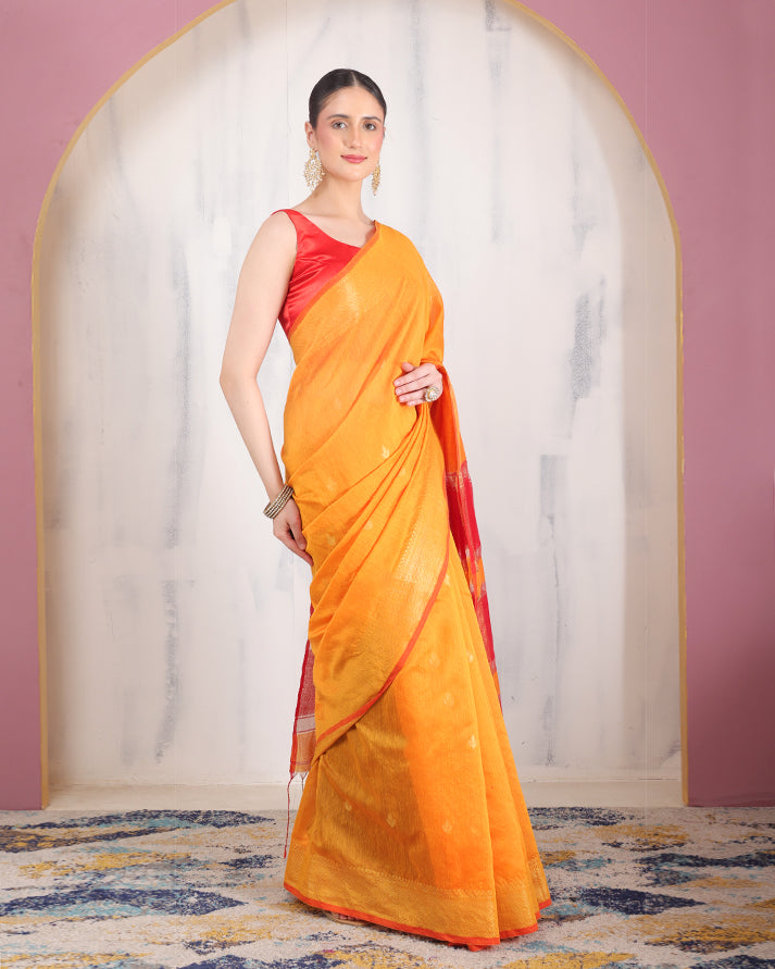 Aruna Maheshwari Silk Saree with Zari Border and Pallu with Unstiched Blouse