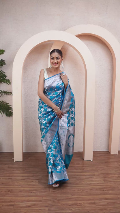 Firoozeh Mushroo Silk Banarasi saree with Unstiched Blouse