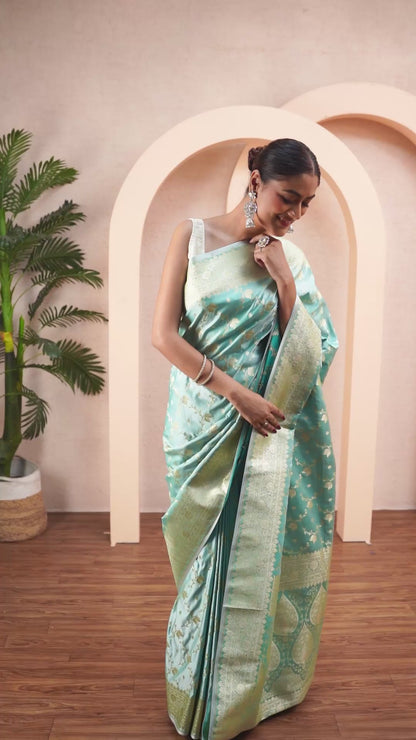 Soormaeyi Mushroo Silk Banarasi saree with Unstiched Blouse